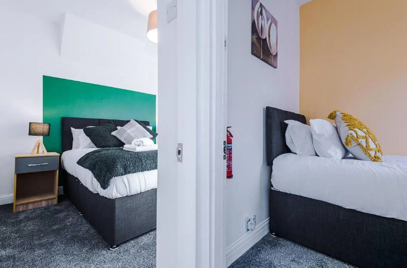 Дом отдыха Charming And Modern 3Br Home Steps Away From City Center Йорк