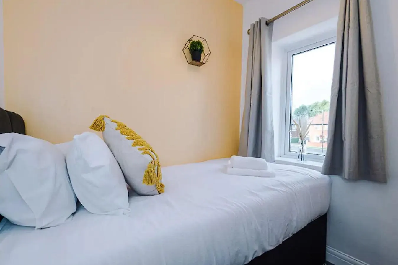 Дом отдыха Charming And Modern 3Br Home Steps Away From City Center Йорк Великобритания